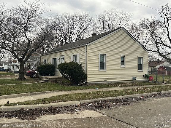 4th image of 13723 Hendricks Ave