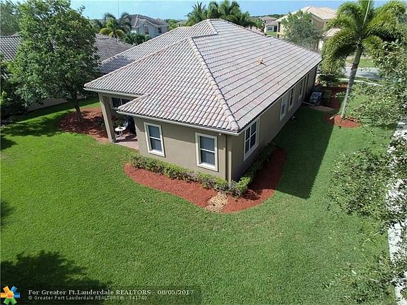 2nd image of 7613 NW 122nd Dr