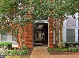 20419 Riverbend Sq UNIT 100, Sterling, VA 20165
