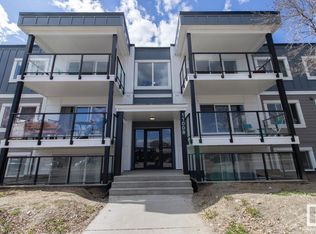 11008 124th St NW #6, Edmonton, AB T5M0J4