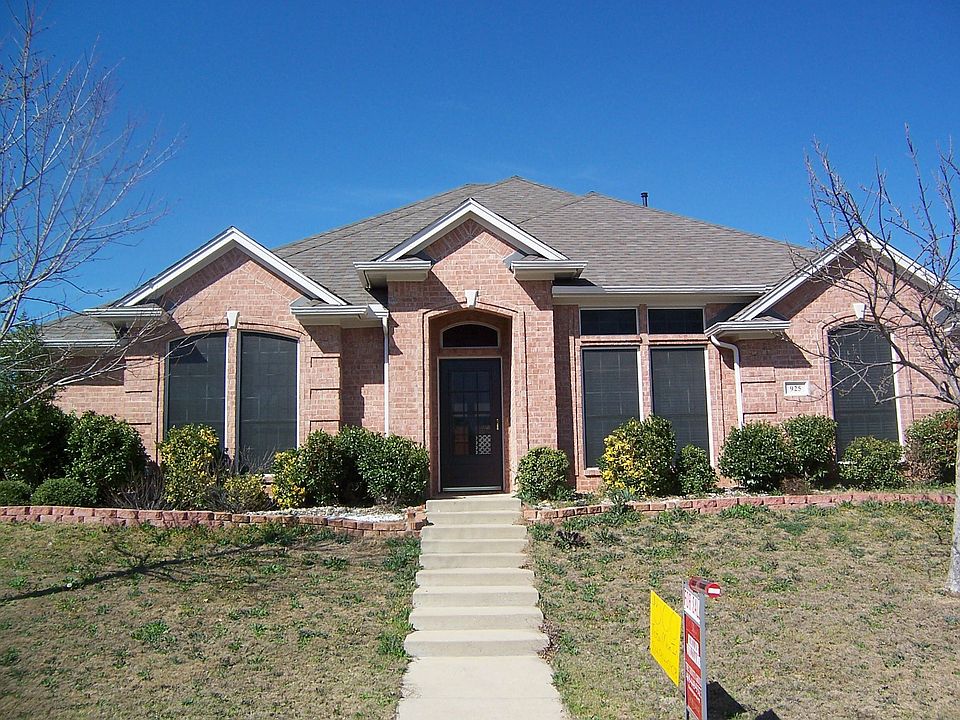 1st image of 925 Heatherwood Dr