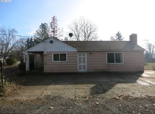 1110 Cascade Dr, Lebanon, OR 97355