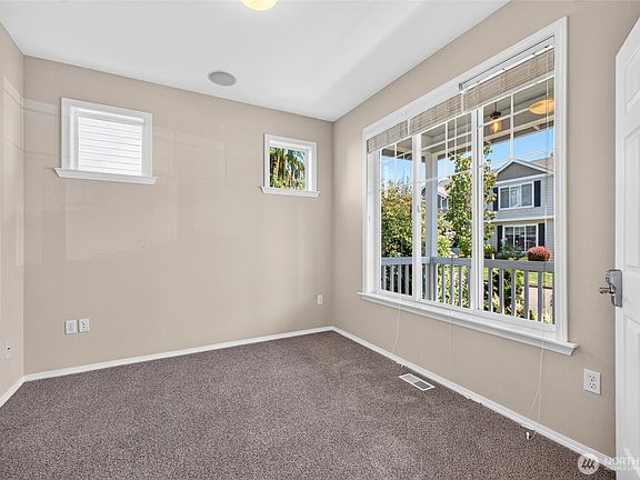 5th image of 1604 Peach Park Lane