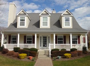 5 Purple Beech St, Calverton, NY 11933