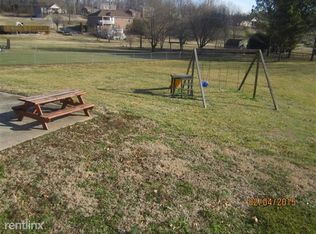 955 Tommy Oliver Rd, Clarksville, TN 37042