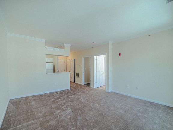2nd image of 5702 Cambridge Dr