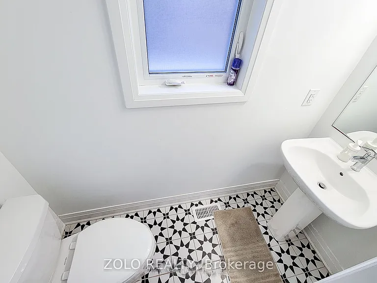551 Bellflower Ct — Photo 12