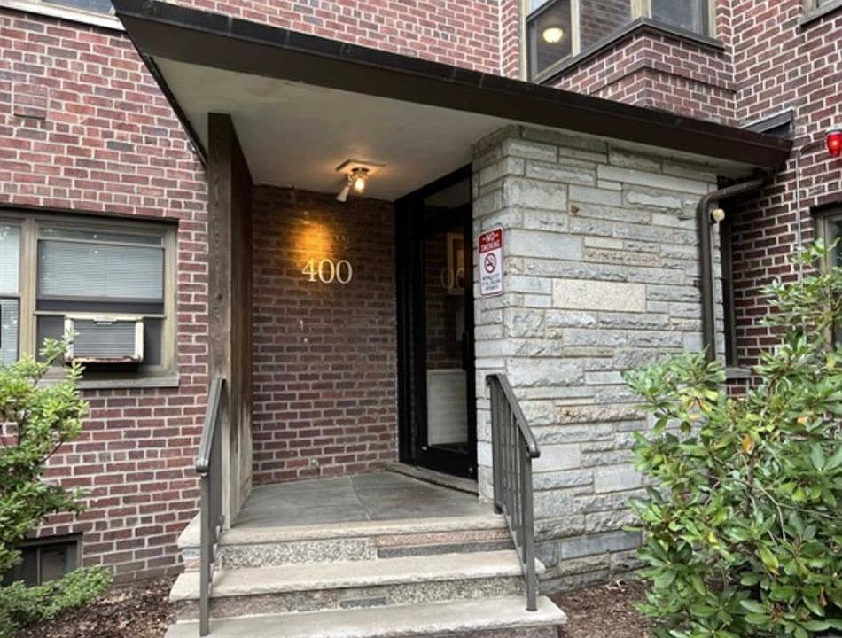 1st image of 400 Fairview Ave APT 5A
