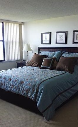 5th image of 4223 Bay Beach Ln #2F