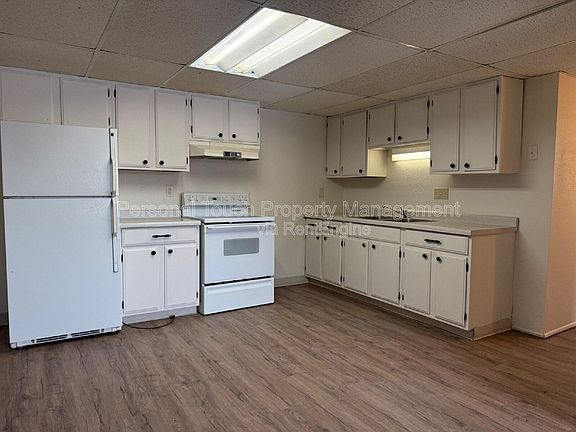 4th image of 909 Western Rd APT 2