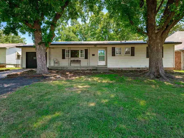 1506 W 7th St, Pawnee, OK 74058