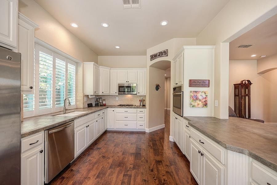 1st image of 5004 Mertola Dr