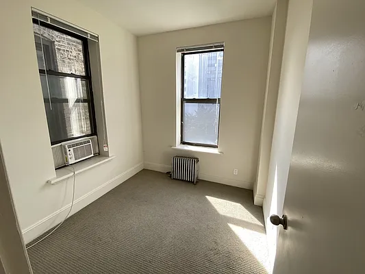 Rented by Compass | media 9