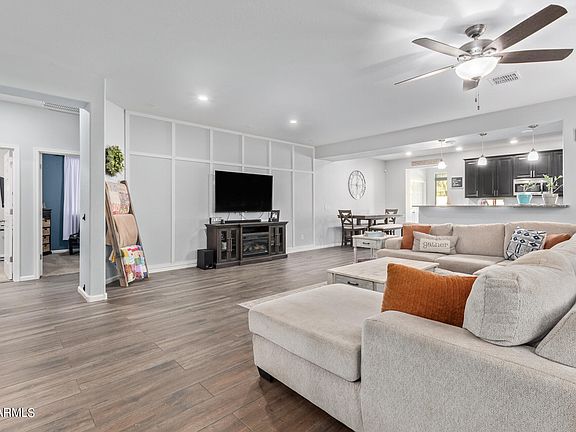 4th image of 3224 E Dogwood Place