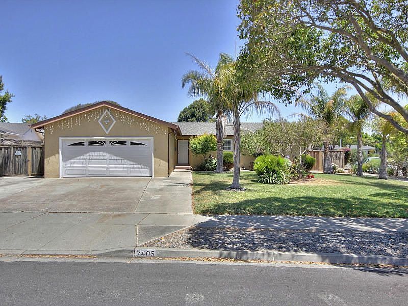 1st image of 7405 Shady Hollow Dr