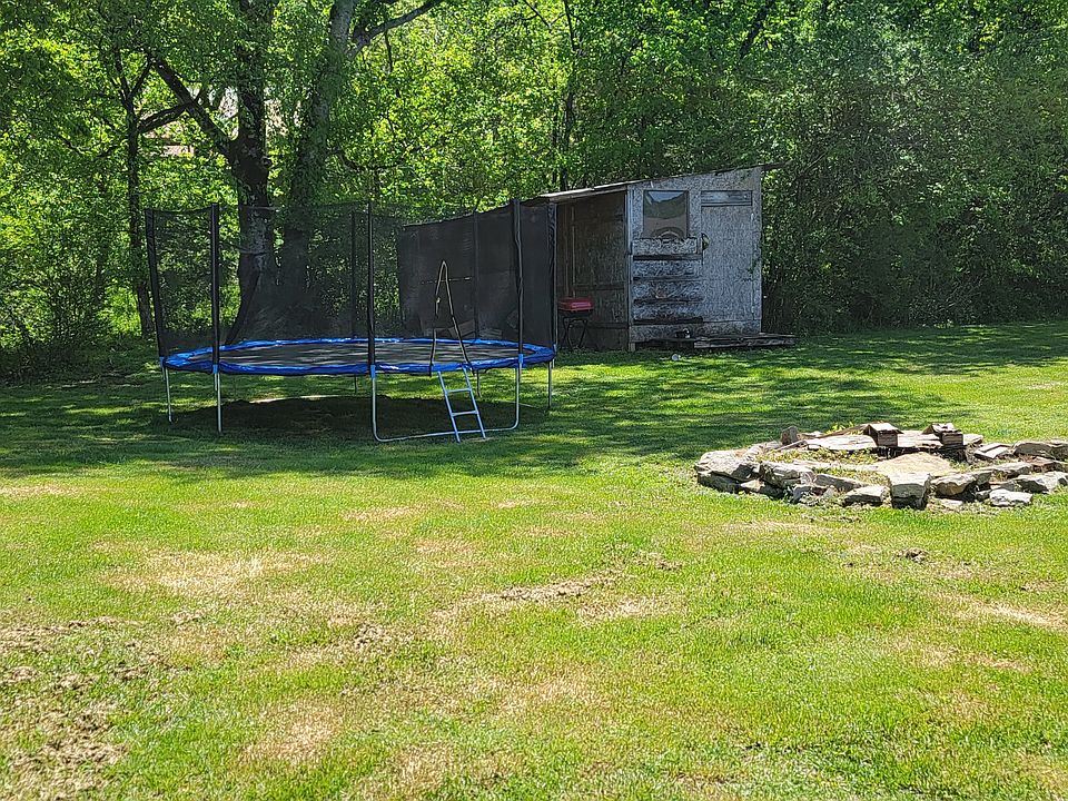 2nd image of 1485 Meadowbrook Dr E #1485
