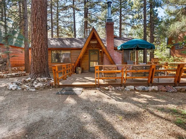 230 Spruce Ln, Sugarloaf, CA 92386