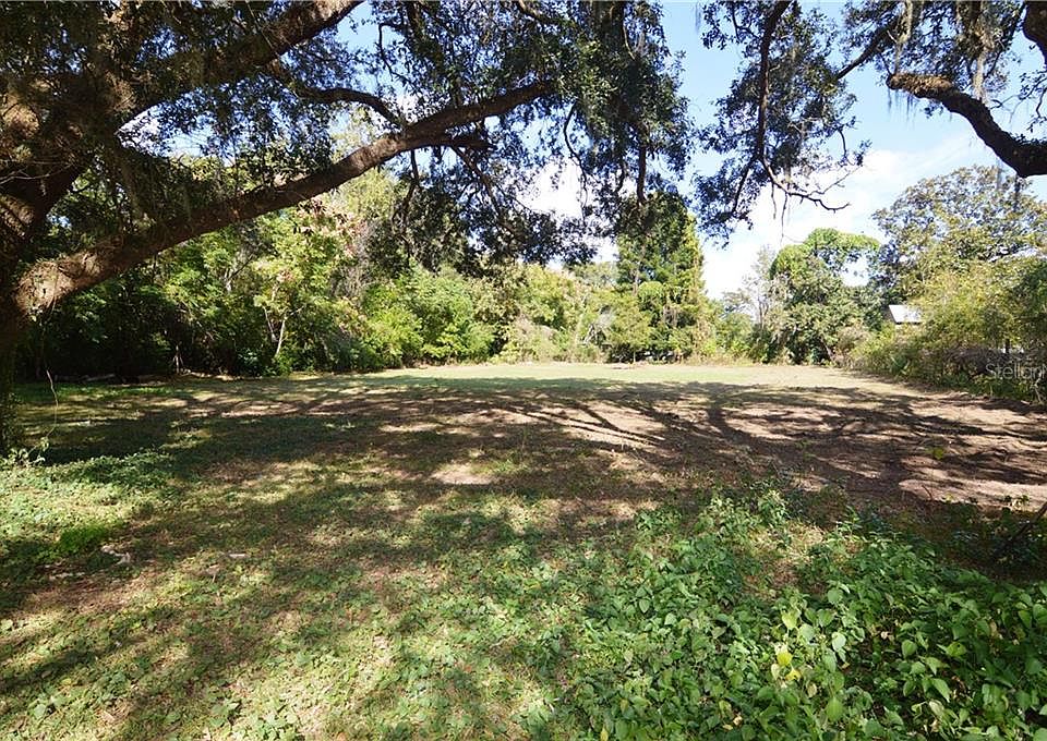 1st image of 37705 Poinsettia Ave
