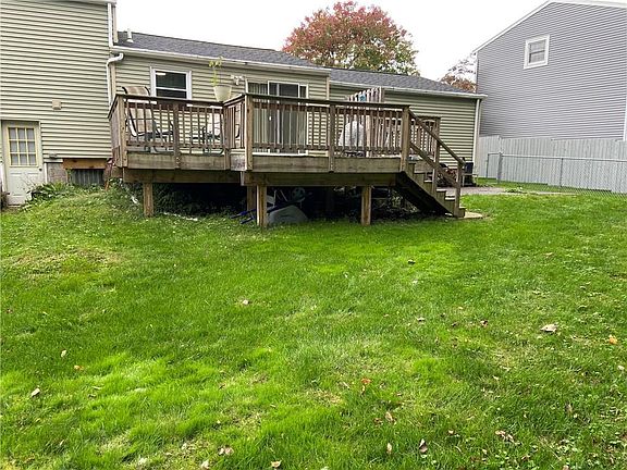 3rd image of 1530 Elderberry Cir