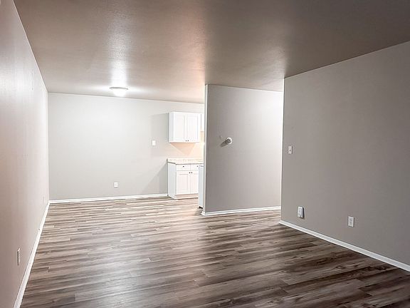 4th image of 1225 Doctors Dr APT 107