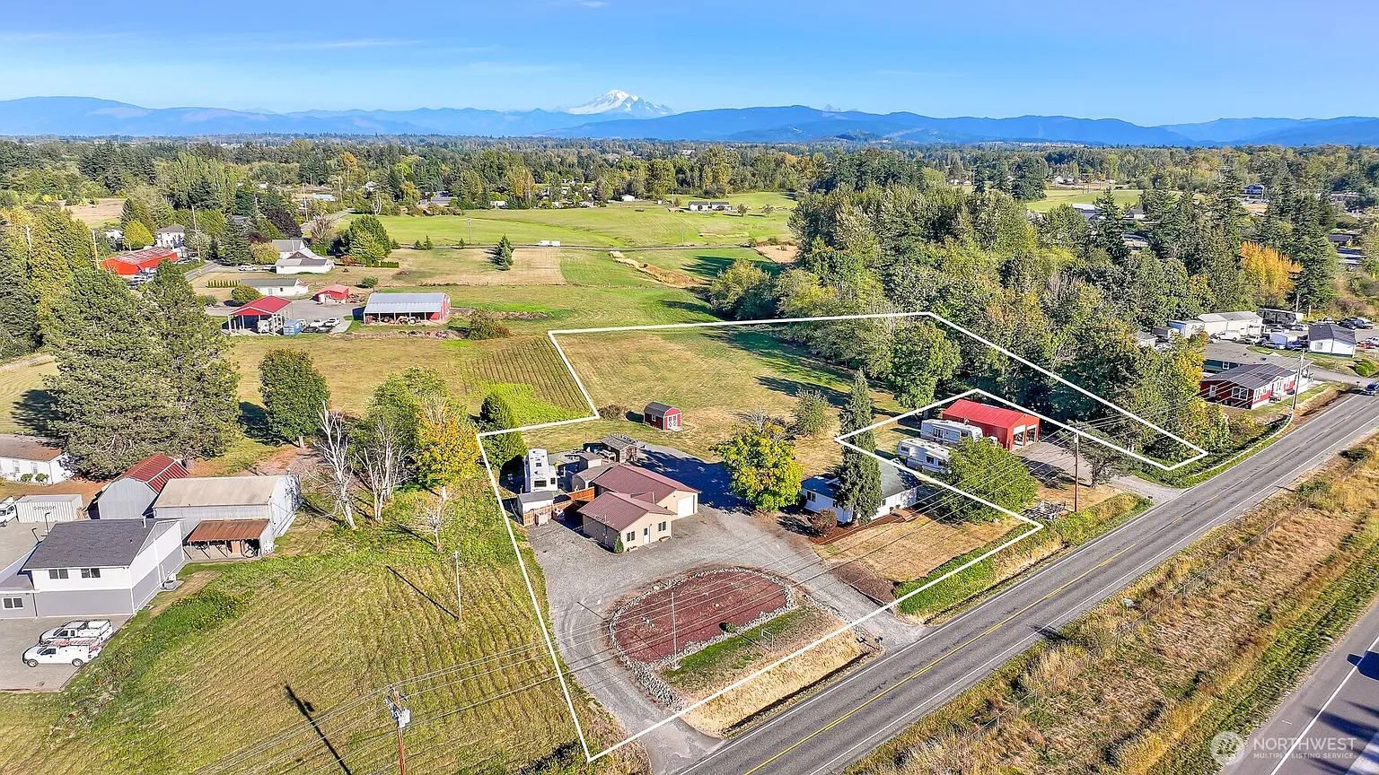 4958 Pacific Hwy photo 1