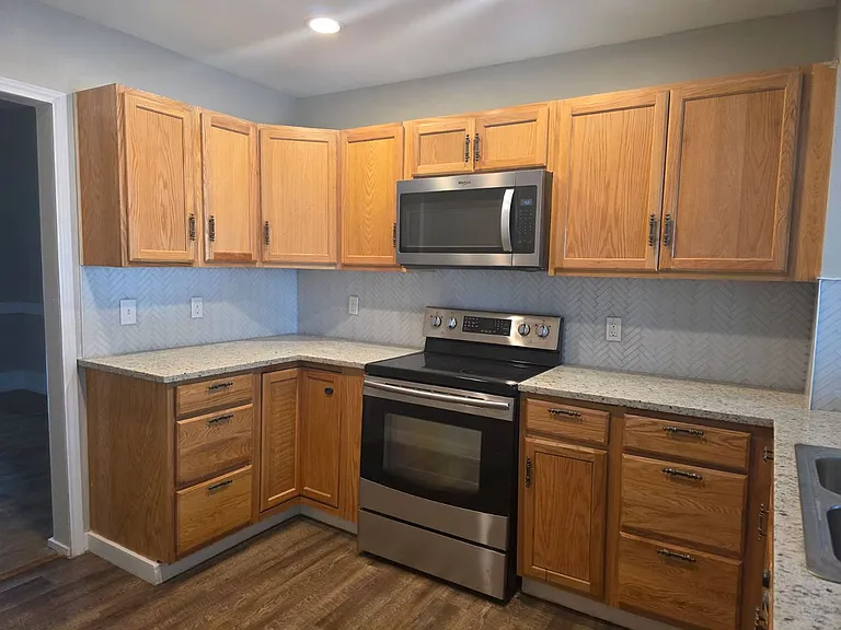 517 N Main St — Photo 15