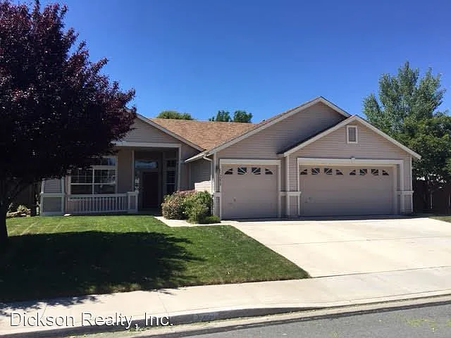 3235 Zaragoza Dr photo 1