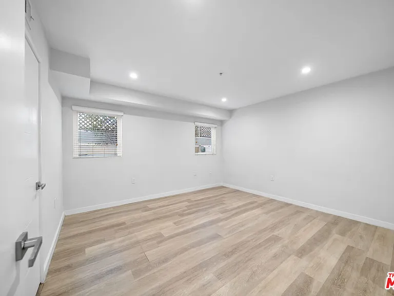 8532 Cashio St #101 — Photo 20