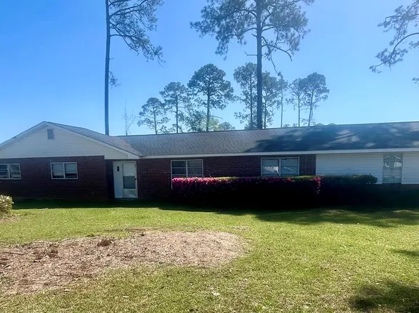 302 Westgreen Rd, Douglas, GA 31533