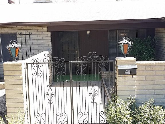 3rd image of 3833 W Carol Ave