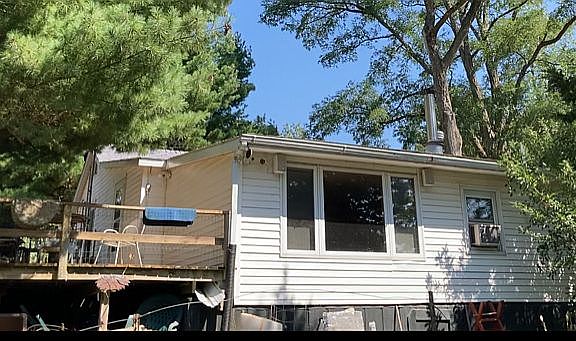 Back of Cabin facing water