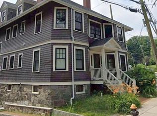 36 Elm St FLOOR 3, Jamaica Plain, MA 02130