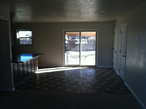 4th image of 213 Sasser Dr