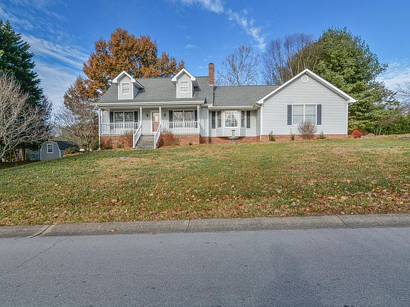 3rd image of 105 Heritage Place Dr