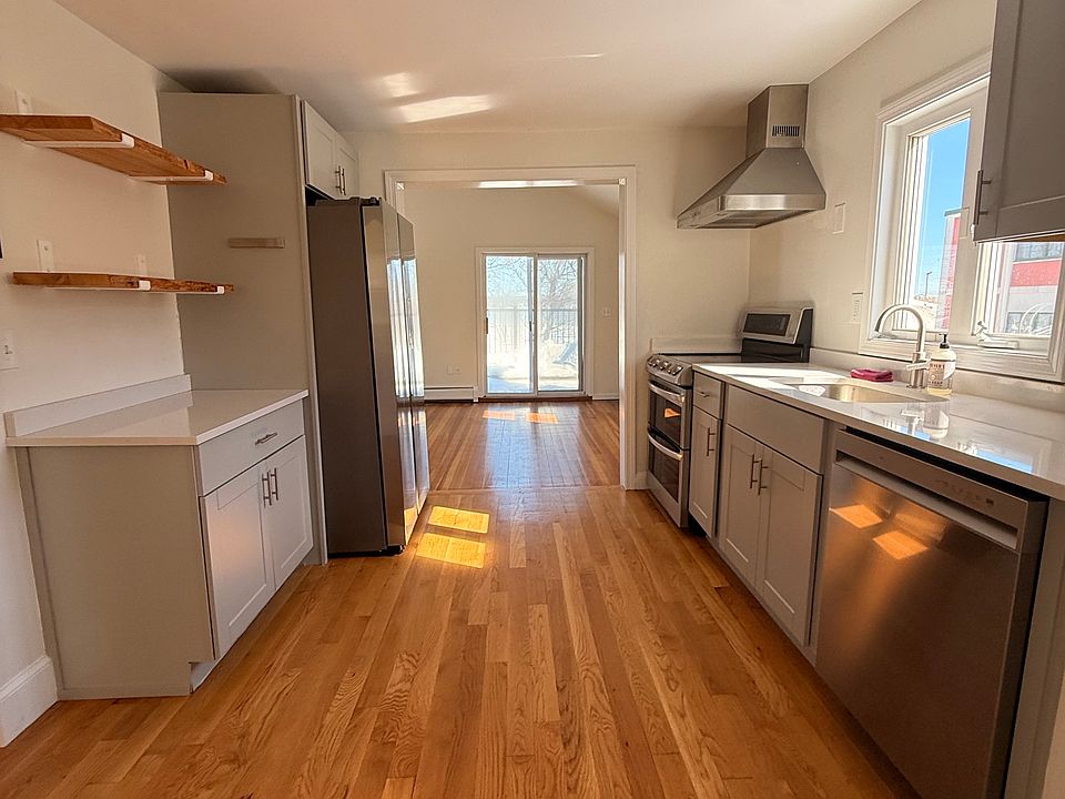 1st image of 226 Merrimac St #2