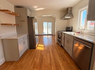 226 Merrimac St #2, Newburyport, MA 01950