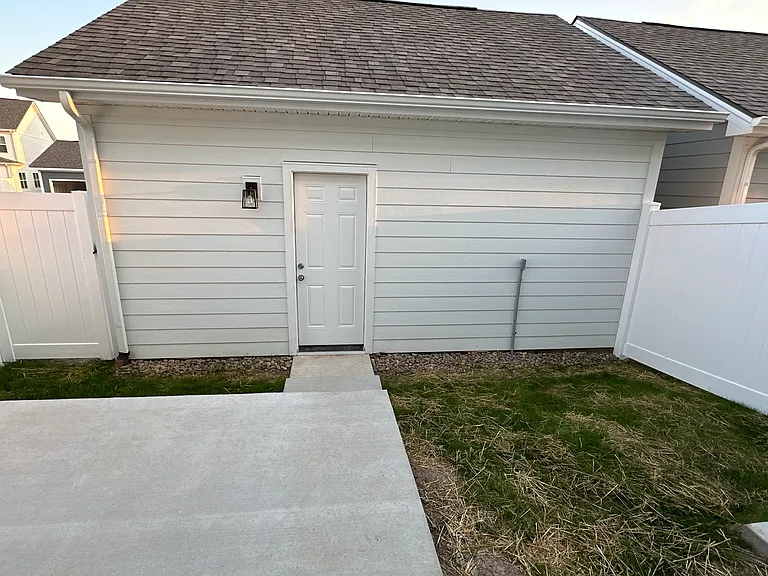 5049 Greentree Dr — Photo 22