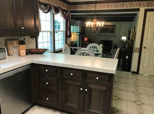 37 Broadacres Rd, Queensbury, NY 12804