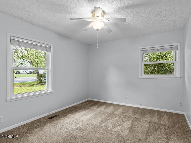4303 Country Club Rd — Photo 29