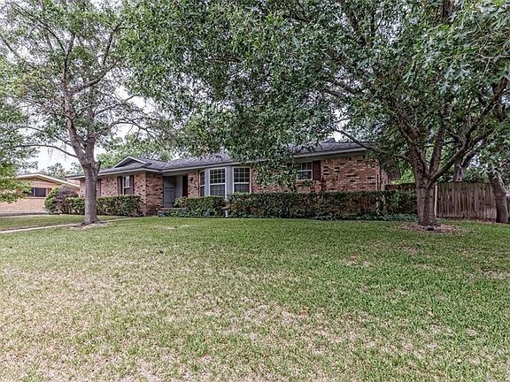 2nd image of 2636 Glendale Dr