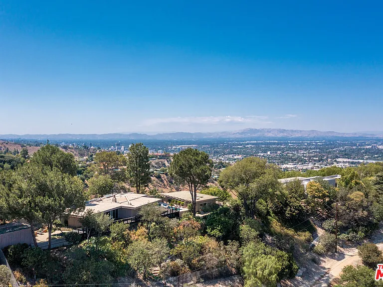 3346 Beverly Ranch Rd — Photo 31