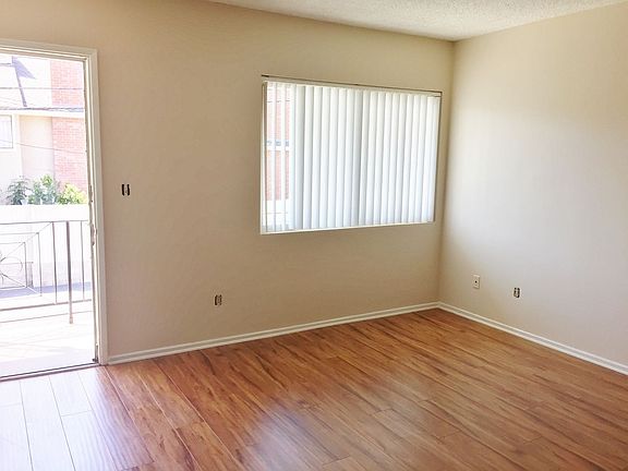 4th image of 126 Monte Vista Ave APT 10