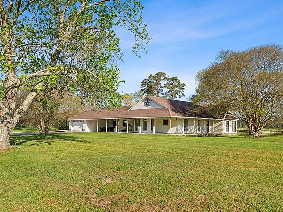 3rd image of 26515 Dobbin Huffsmith Rd
