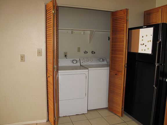 3rd image of 10615 W Heatherbrae Dr