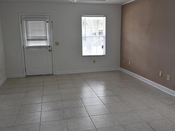 3rd image of 21810 Palm Ave