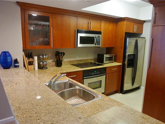 4th image of 401 SW 4th Avenue #607