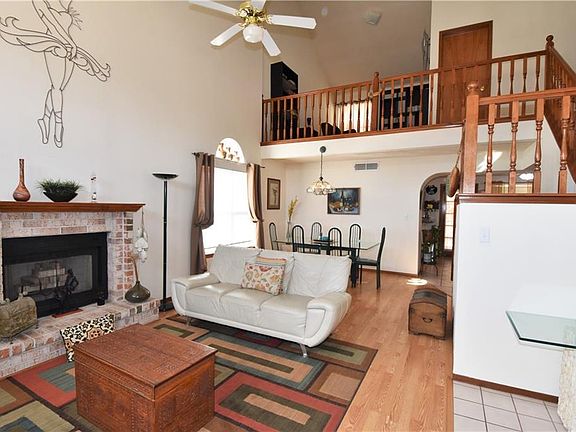 3rd image of 7457 Le Conte Dr