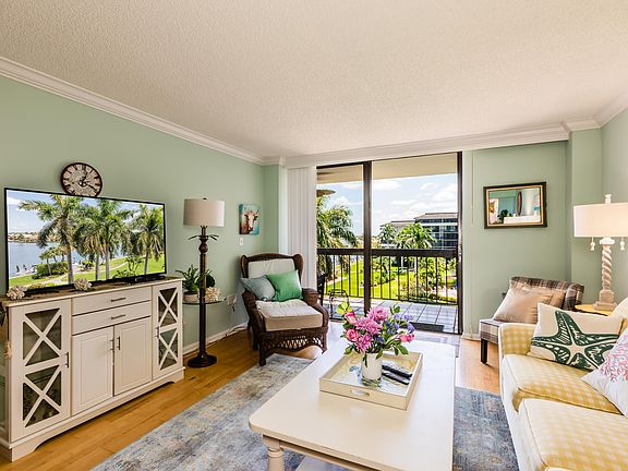 2nd image of 651 Seaview Ct APT 509