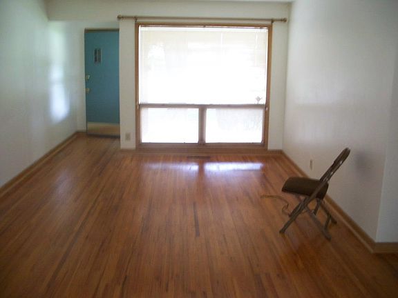 4th image of 7601 E Indianapolis St