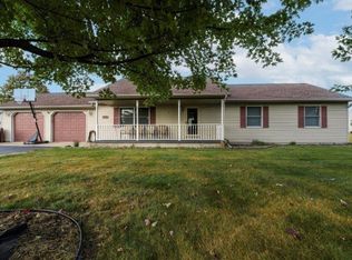 912 W Auburn Ave, Bellefontaine, OH 43311